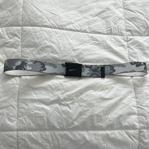 Nike golf belt size large